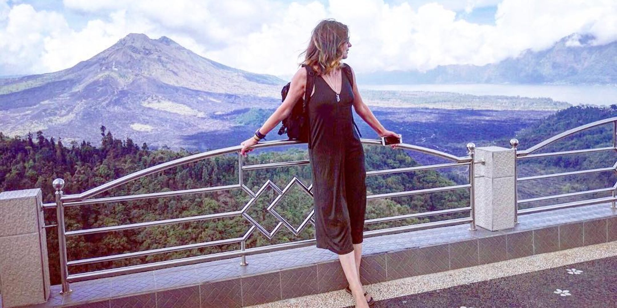 Sandra Barneda huye del otoño disfrutando de unas placenteras vacaciones en Bali