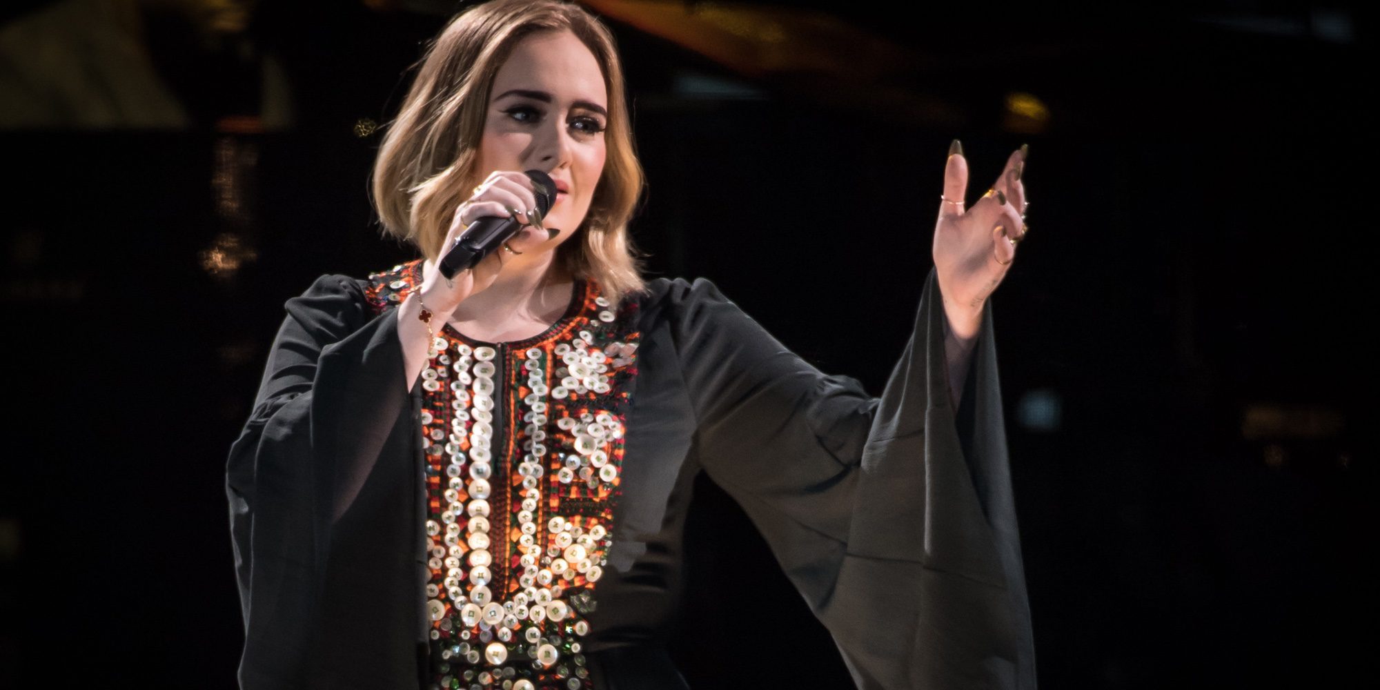 Adele se sincera: "Tuve una seria depresión posparto después de tener a mi hijo"