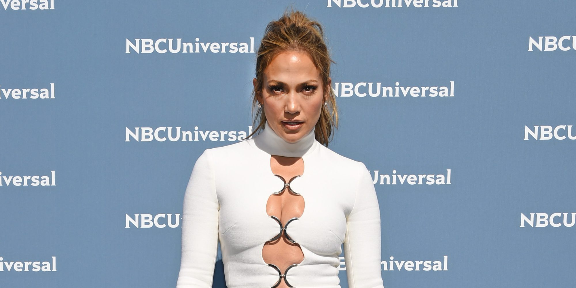 Jennifer Lopez presume de cuerpazo en un selfie muy sexy