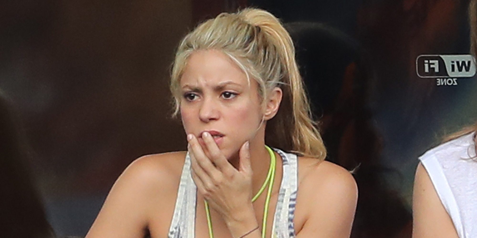 Shakira cancela su presencia en los Grammy Latinos y los AMAs por la enfermedad de su hijo