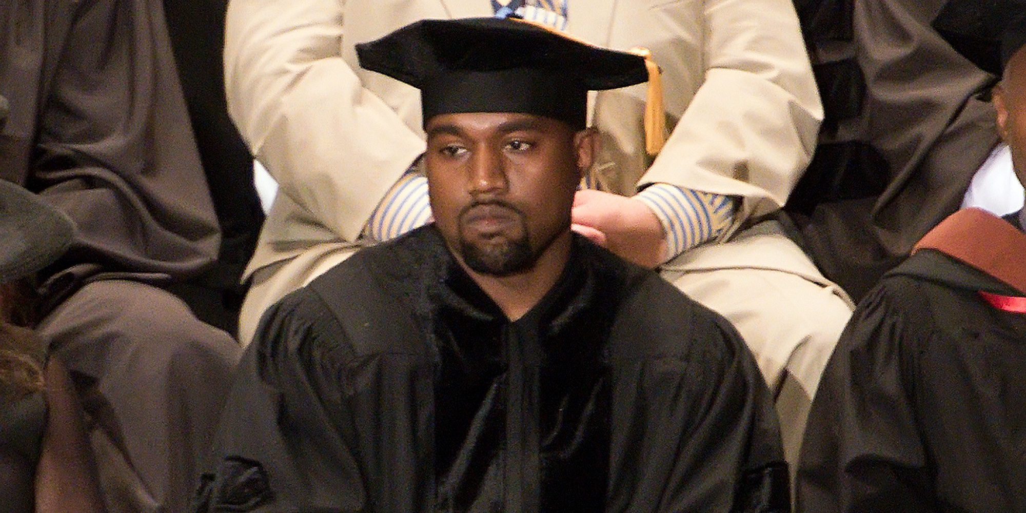 Kanye West recibe el alta tras su ingreso por paranoia y depresión