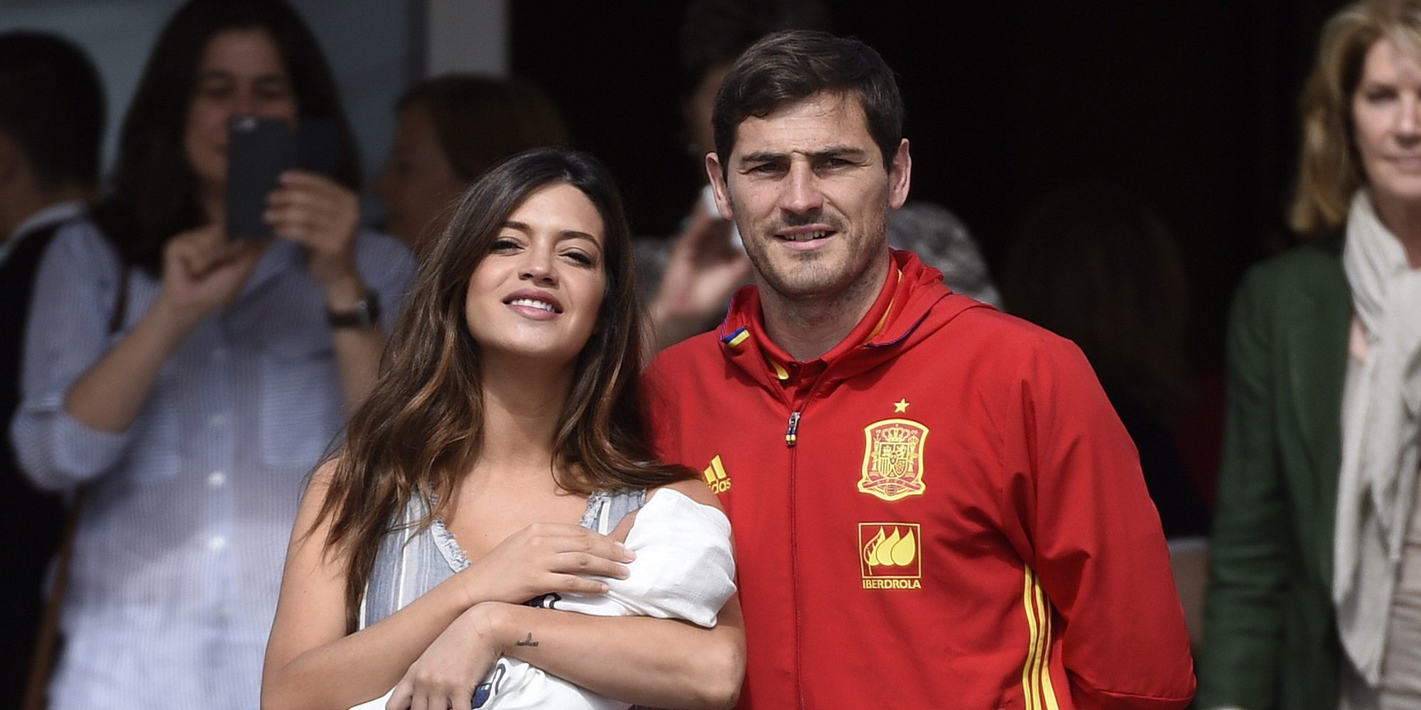 Lucas Casillas cumple seis meses y Sara Carbonero e Iker Casillas le dedican tiernas publicaciones