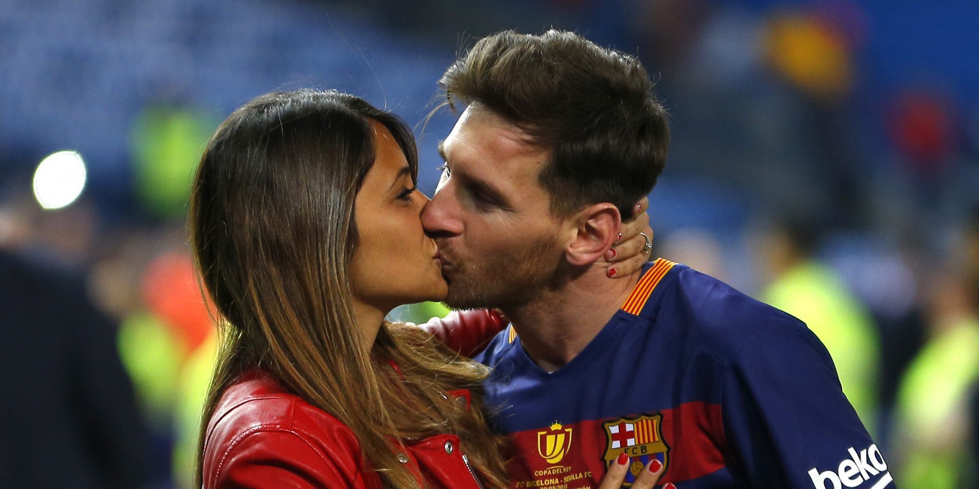 Leo Messi y Antonella Roccuzzo anuncian boda para 2017