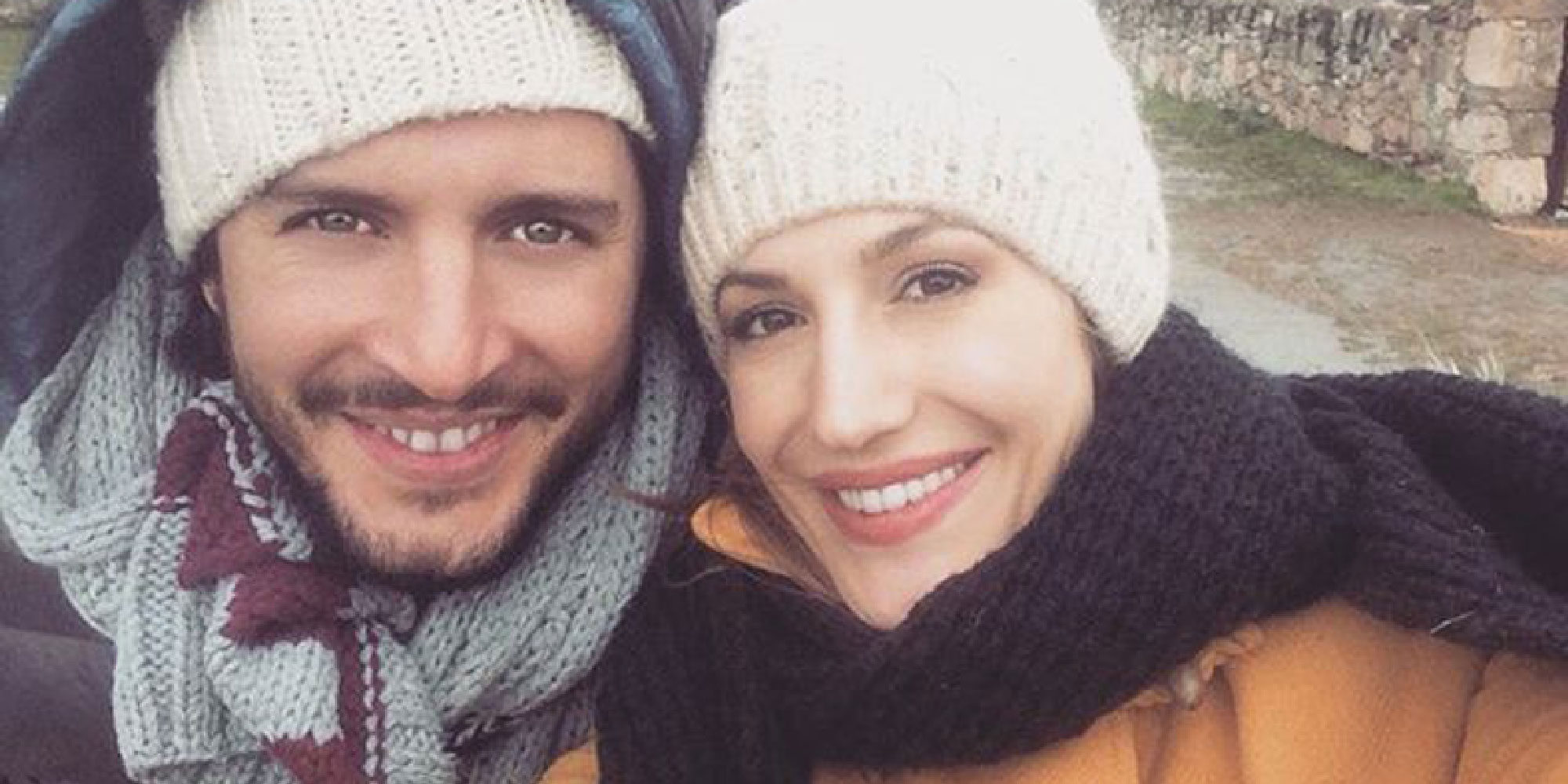 Manuel Carrasco y Almudena Navalón confirman que serán padres con una canción