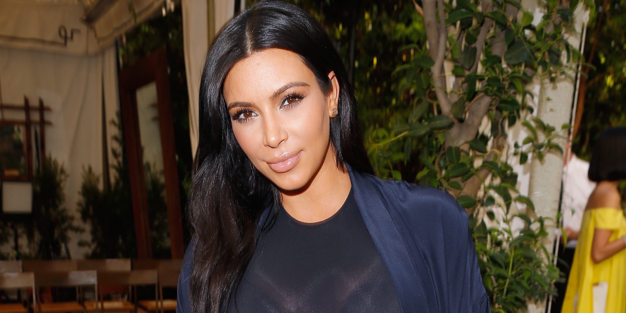 El estrés tras el atraco de París causa a Kim Kardashian psoriasis en la cara