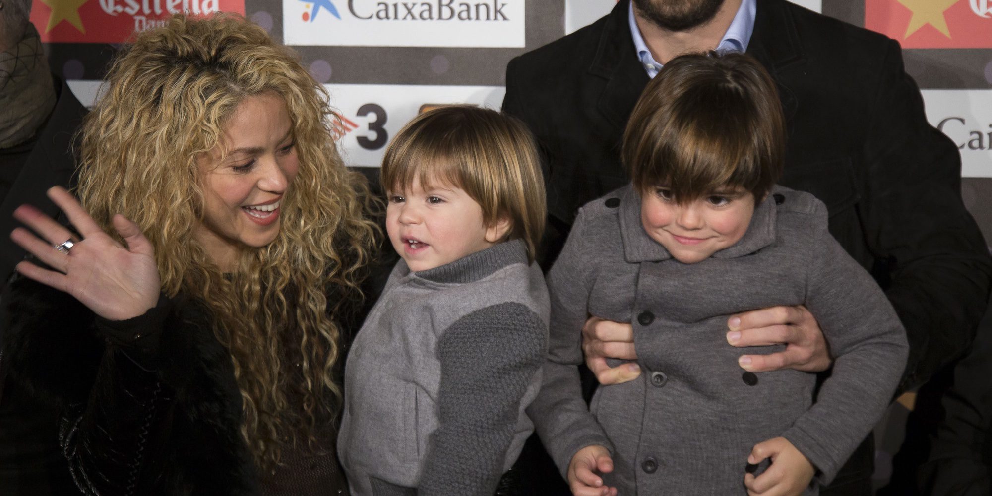 Shakira recuerda a sus hijos Milan y Sasha al recoger un premio en Davos por su labor filantrópica