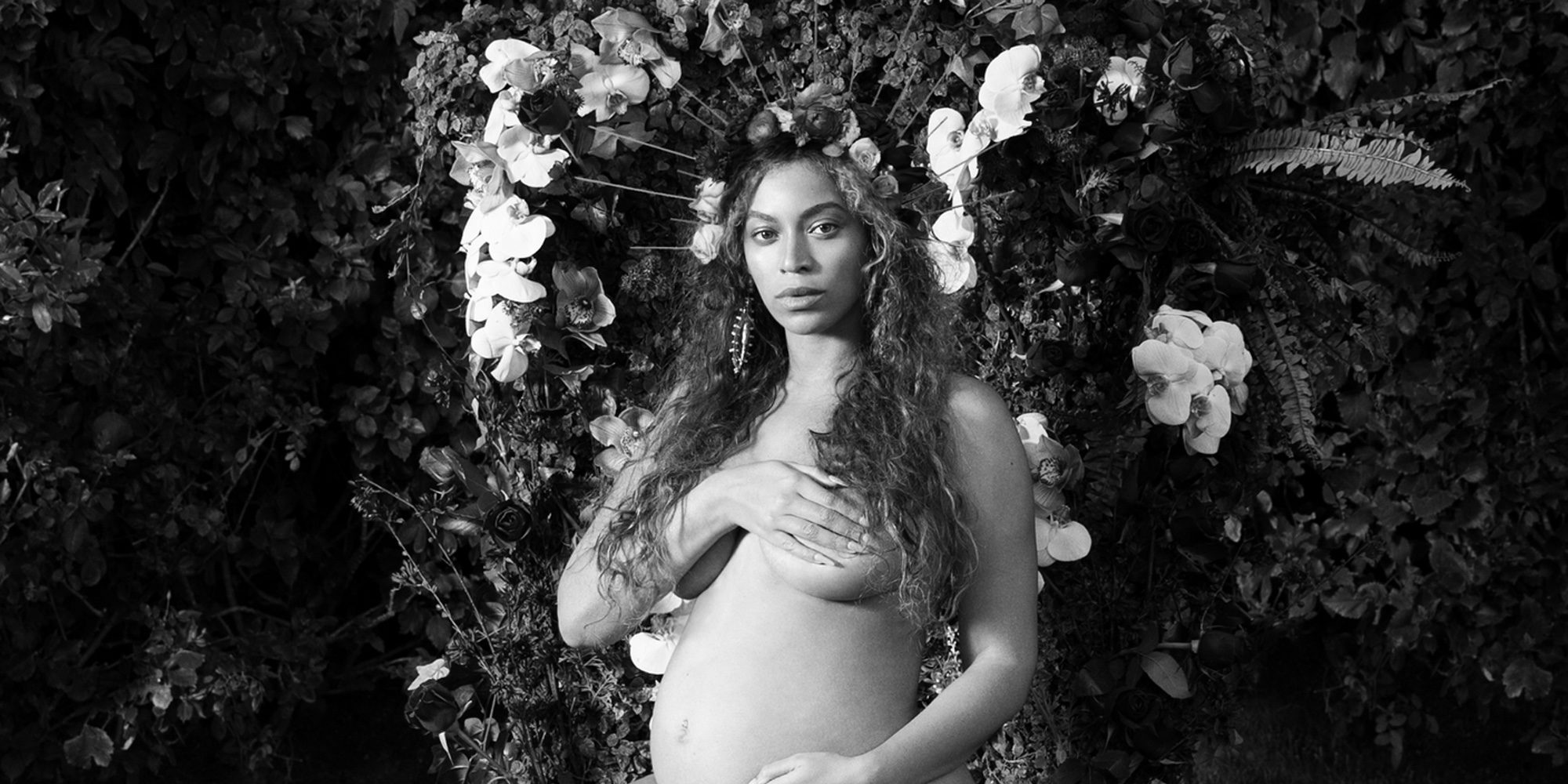 Beyoncé presume de embarazo en sus fotos más sexys y artísticas tras anunciar que espera gemelos