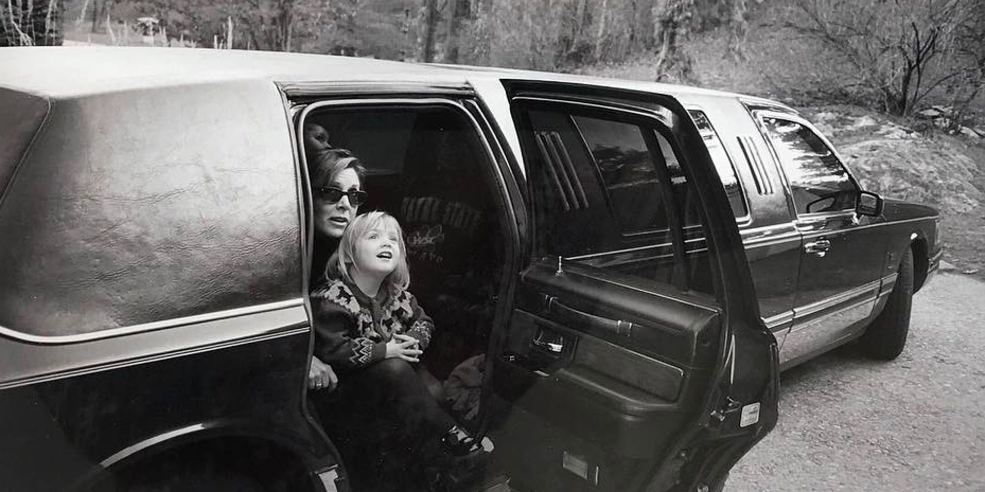 Billy Lourd comparte una tierna fotografía en memoria de su madre Carrie Fisher