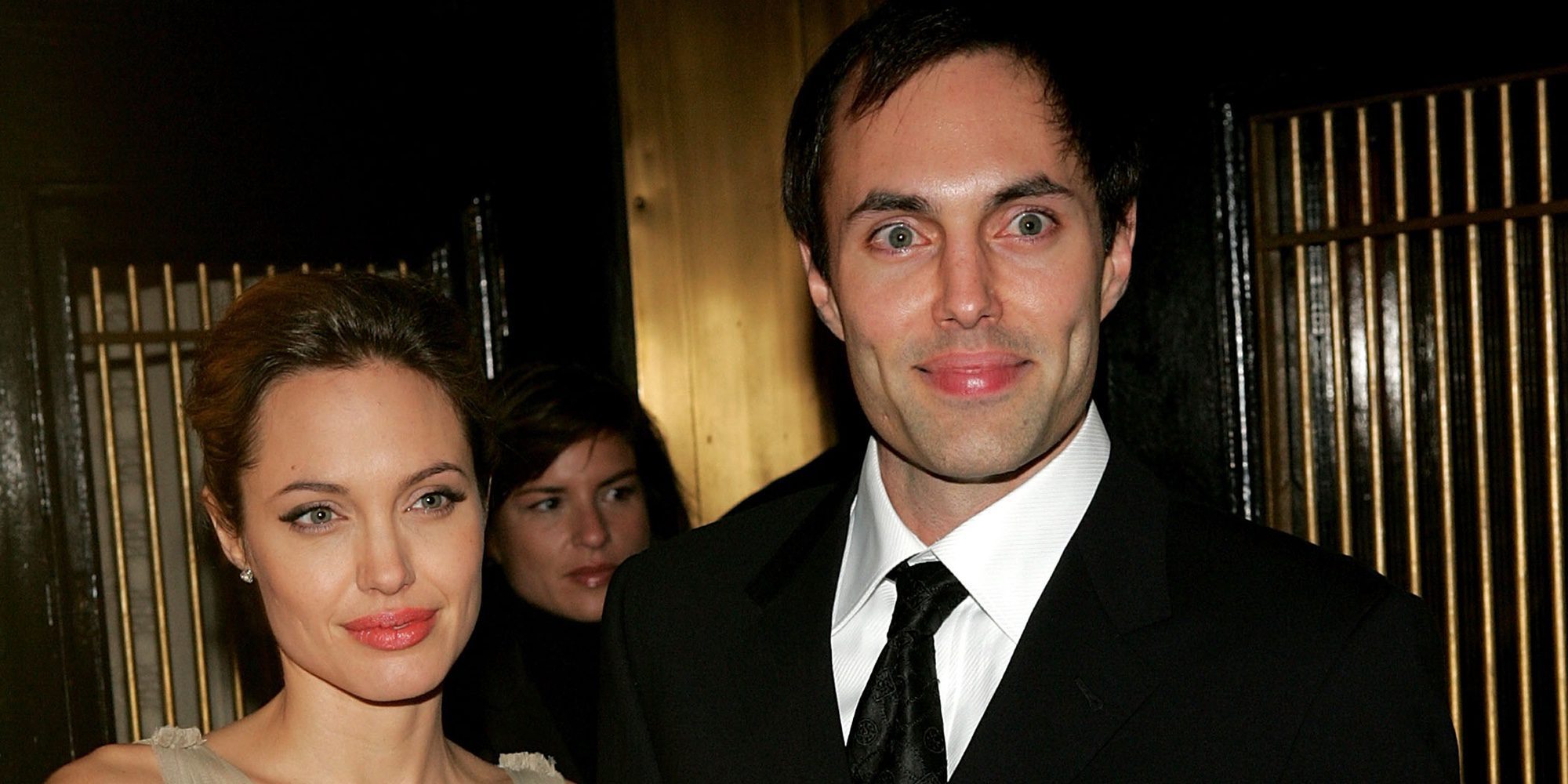 Angelina Jolie despide a su hermano como 'niñero' de sus hijos: "Es un trabajo tan duro que está destrozado"