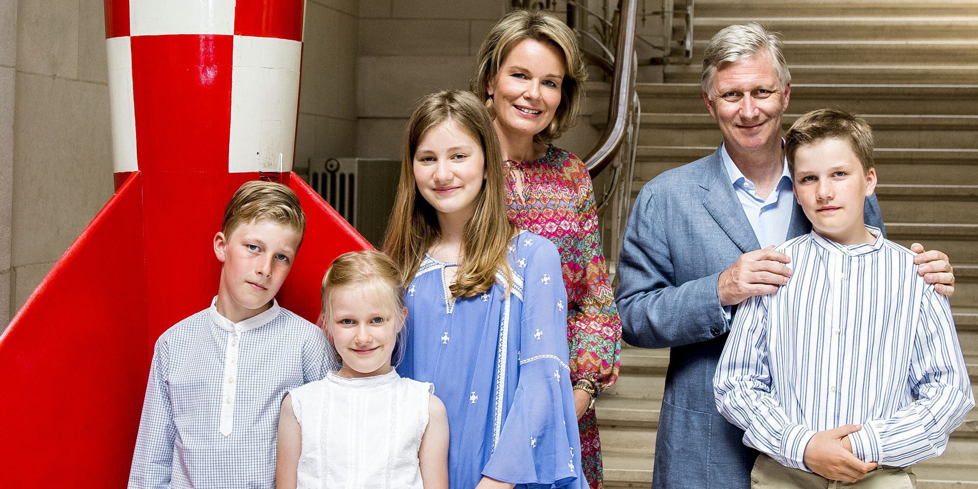 La Semana Santa más devota de Felipe y Matilde de Bélgica con sus hijos en España