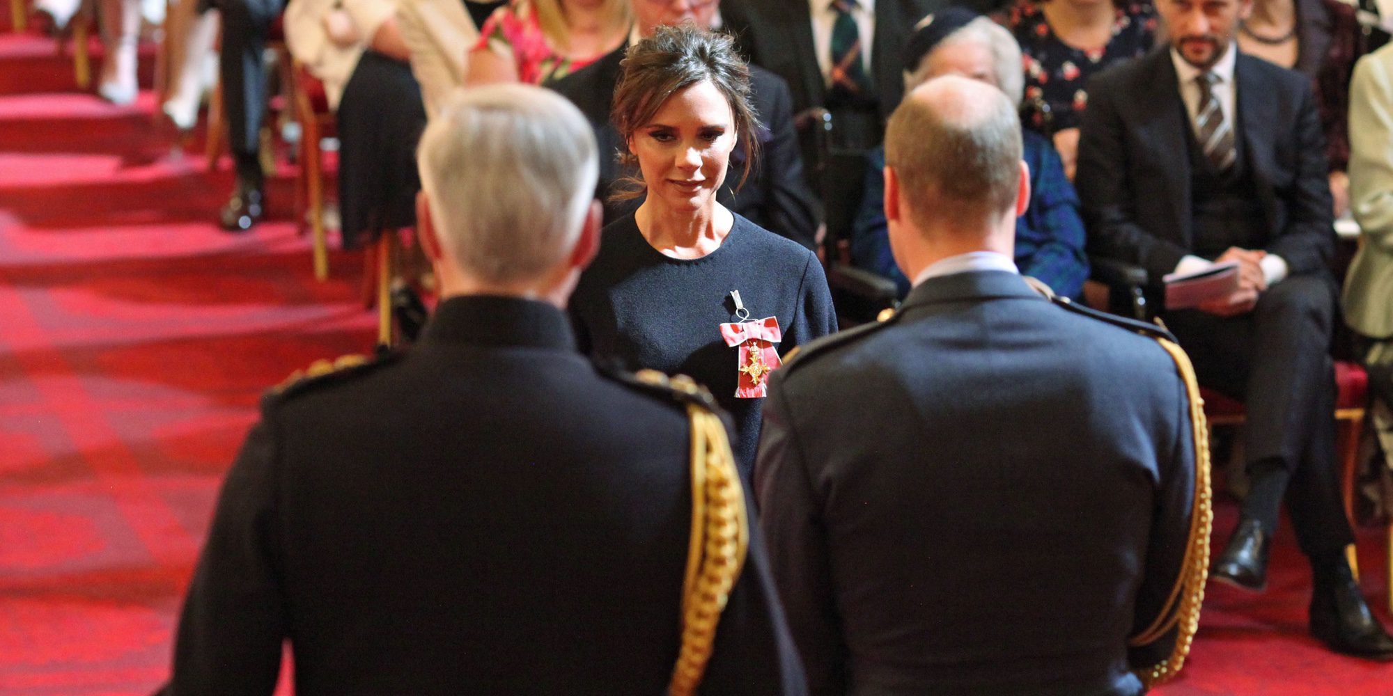 Victoria Beckham ha sido condecorada con la Orden del Imperio Británico por el Príncipe Guillermo