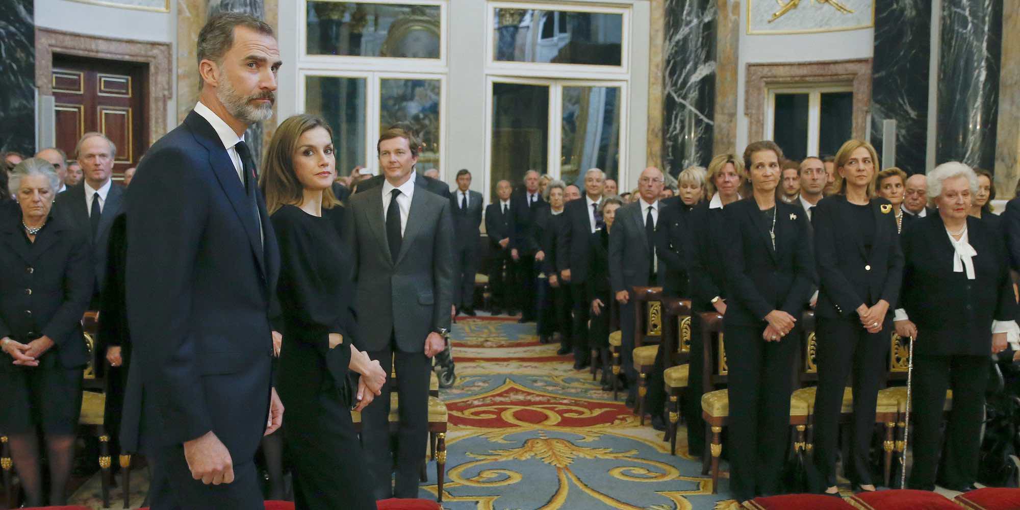 Los Reyes Felipe y Letizia ignoran el gesto de complicidad de la Infanta Cristina