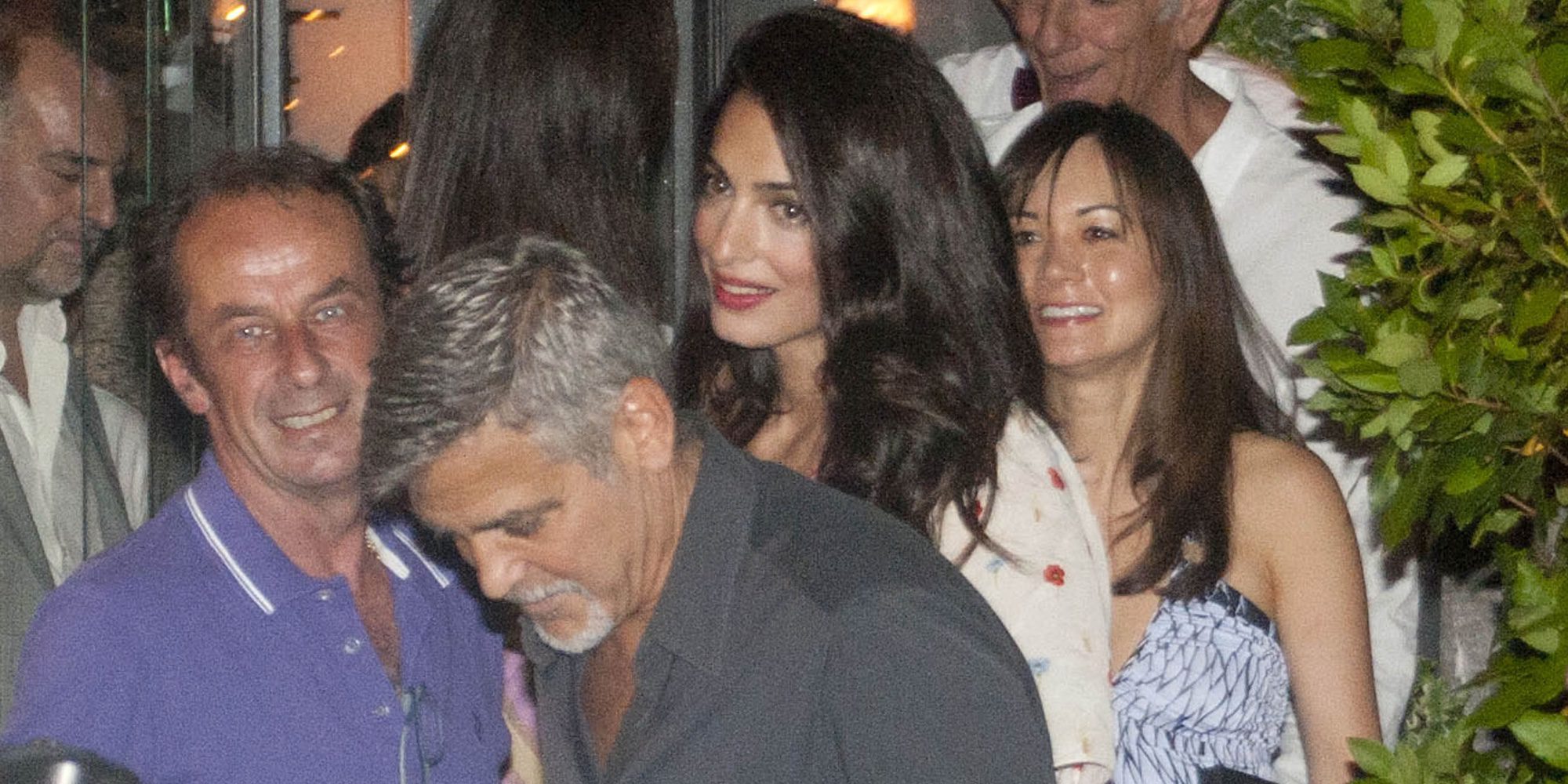 George Clooney y Amal Alamuddin salen a cenar al lago Como tras ser padres