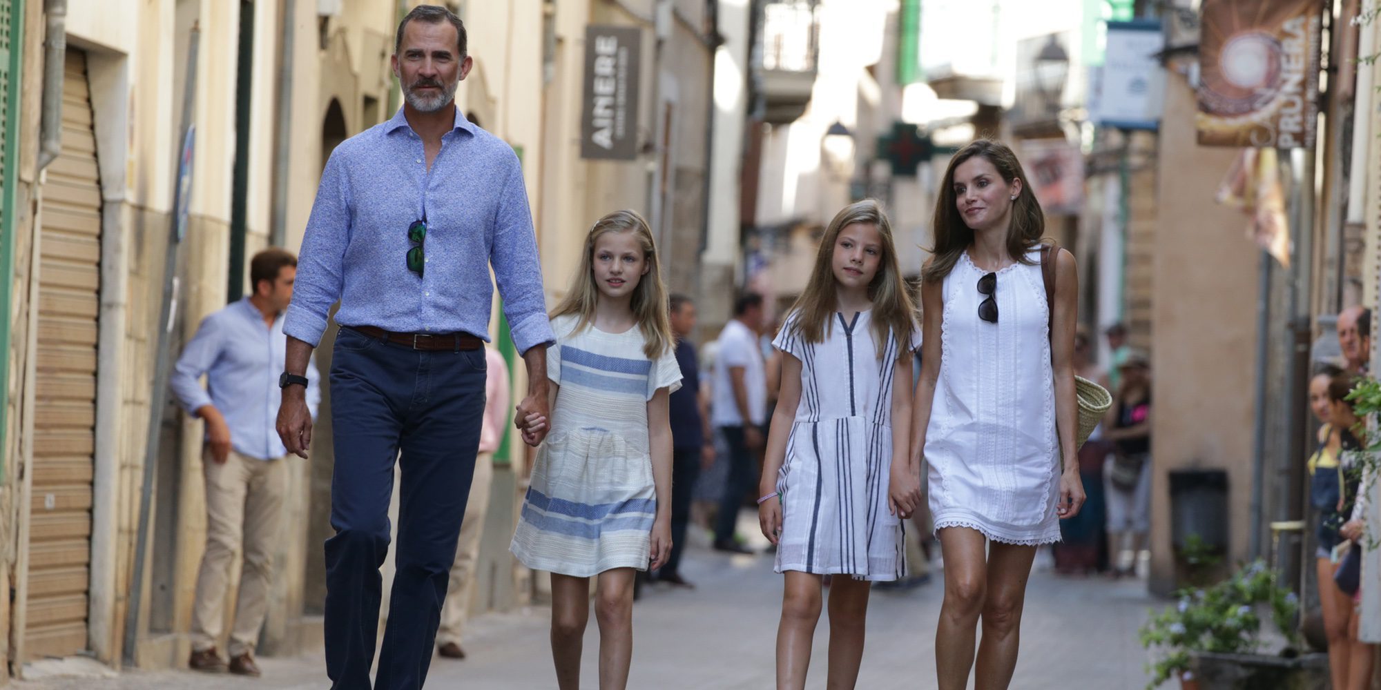 Los Reyes Felipe y Letizia, la Princesa Leonor y la Infanta Sofía, de visita cultural para despedirse de Mallorca