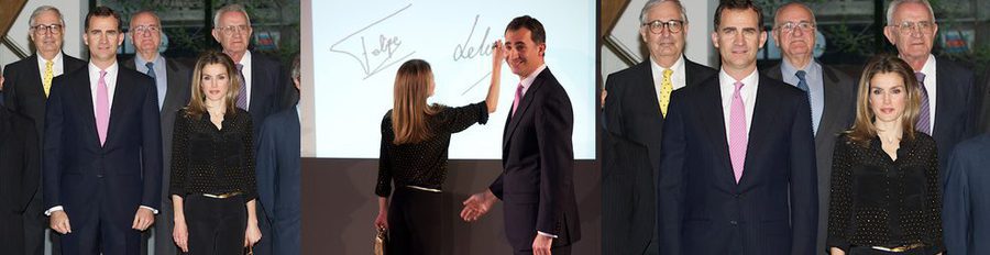 Los Príncipes Felipe y Letizia pasan una noche de arte y tecnología en el 'Espacio Fundación Telefónica'