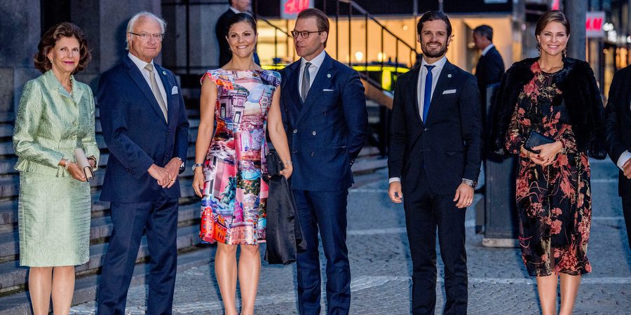 El embarazo de Magdalena de Suecia y la ausencia de Sofia Hellqvist marcan la apertura del Parlamento