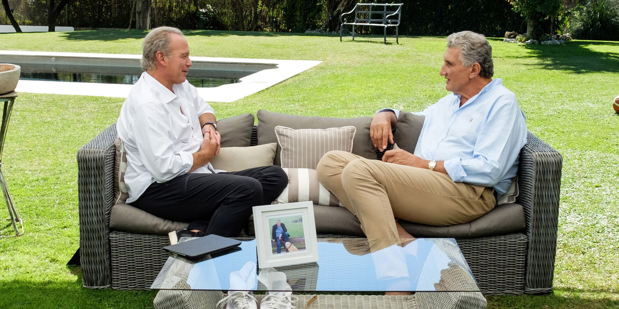 Confidencias, yoga y baloncesto: la visita de Fernando Romay a 'Mi casa es la tuya'