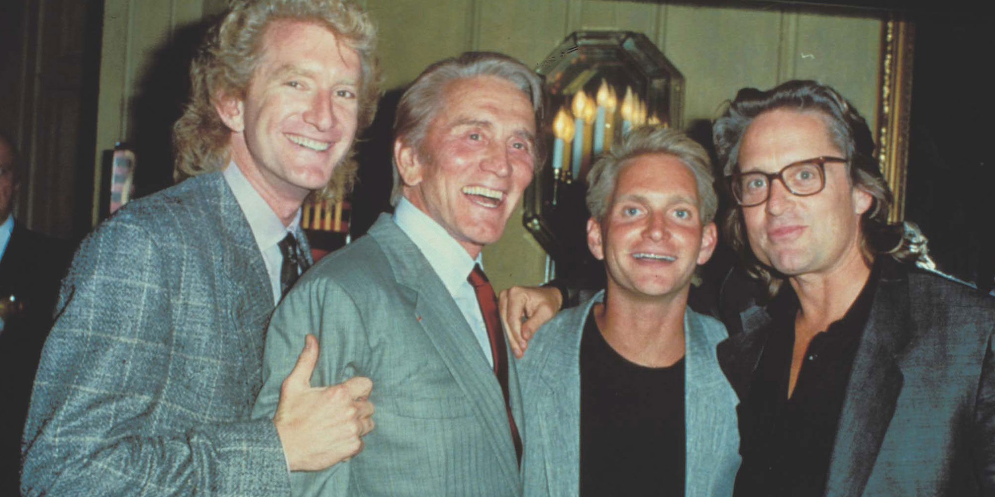 Así son Michael, Joel, Peter y Eric, los cuatro hijos de Kirk Douglas