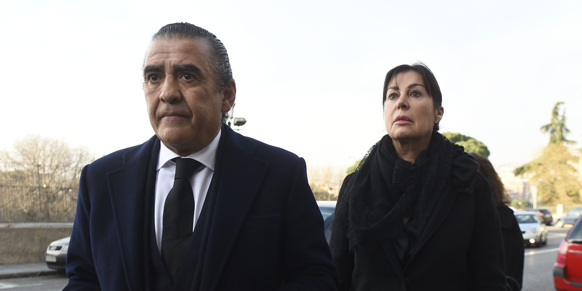 Carmen y Jaime Martínez-Bordiú se despiden de su madre: Carmen Franco ya descansa en la cripta de La Almudena