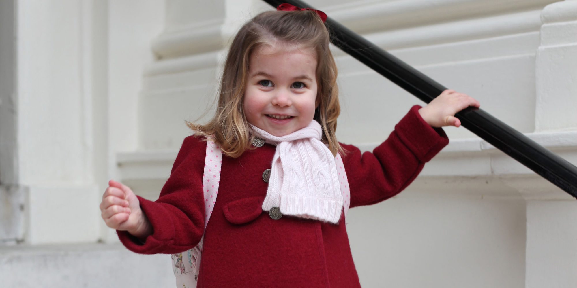La Princesa Carlota de Cambridge, feliz y emocionada en su primer día de guardería