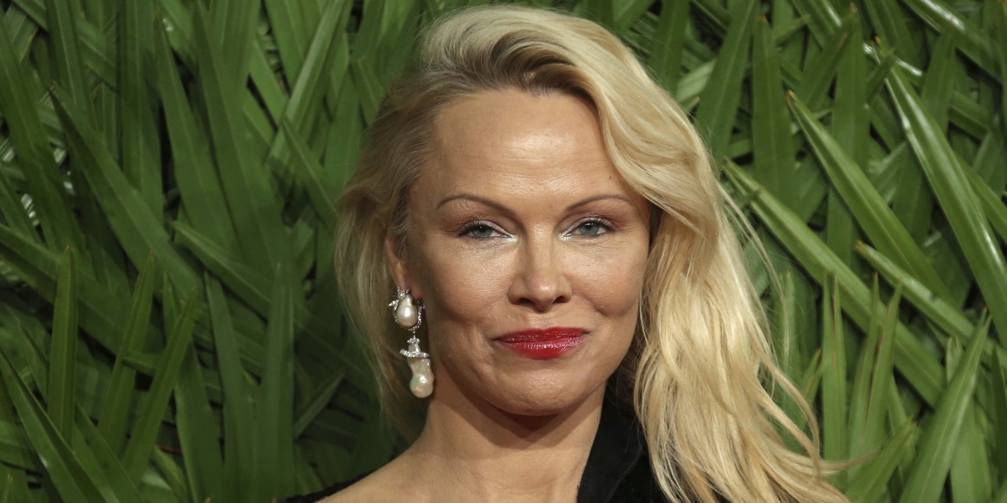 Pamela Anderson cuenta que sufrió abusos cuando era una niña