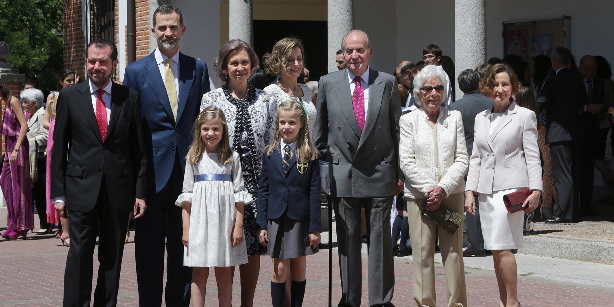 Menchu Álvarez del Valle revela los secretos de los Reyes Felipe y Letizia, la Princesa Leonor y la Infanta Sofía