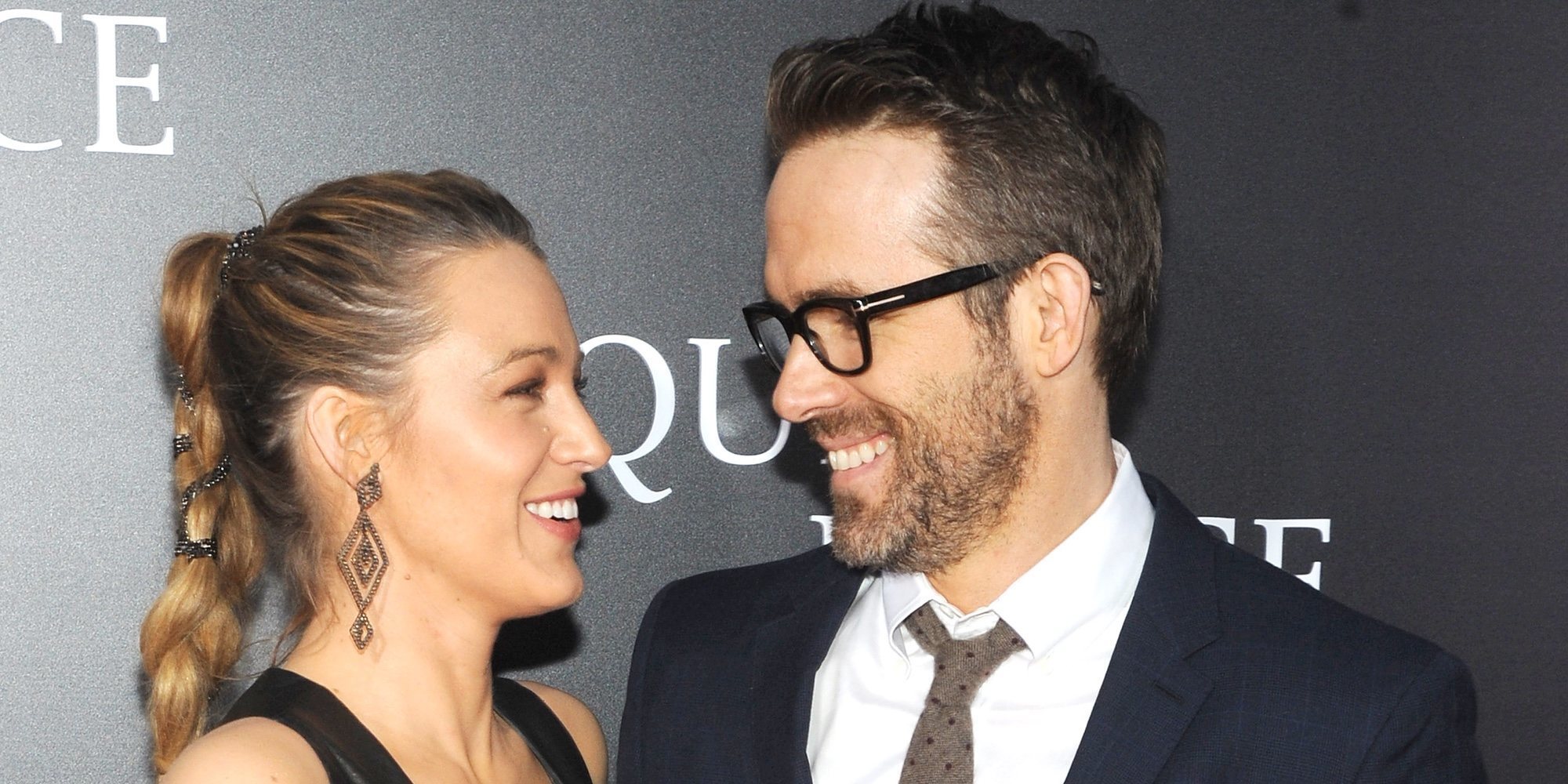 Blake Lively y Ryan Reynolds se muestran más enamorados que nunca tras los rumores de crisis