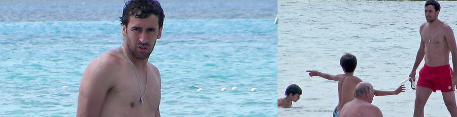 Raúl se lo pasa en grande con sus hijos durante sus vacaciones en Formentera