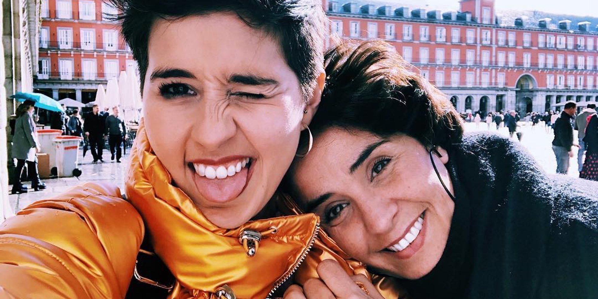 Alejandra Castelló y Babeth Ripoll conmemoran el Día de la Visibilidad Lésbica proclamando su amor