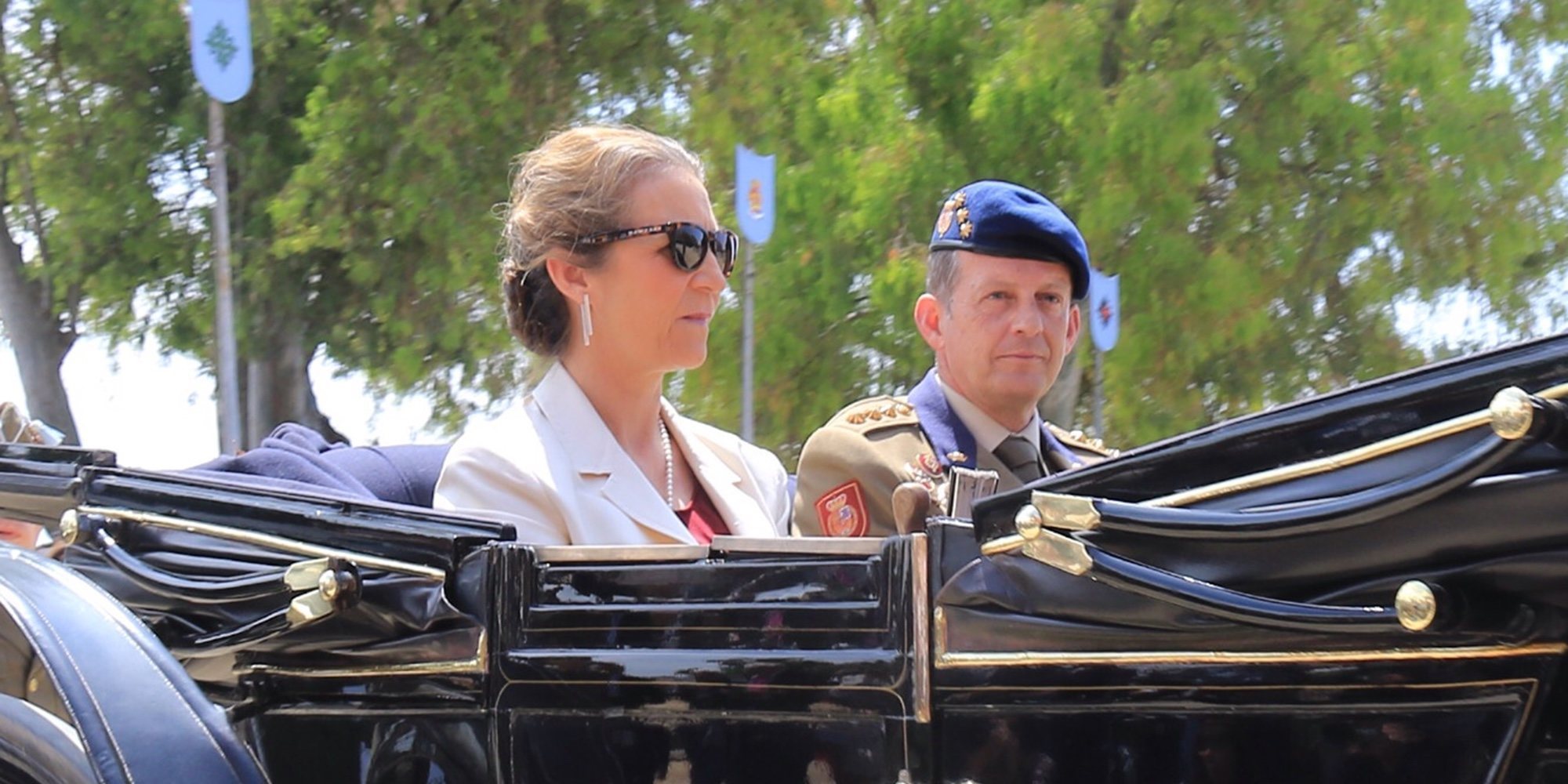 La Infanta Elena retoma su agenda oficial entregando un premio hípico en Jerez