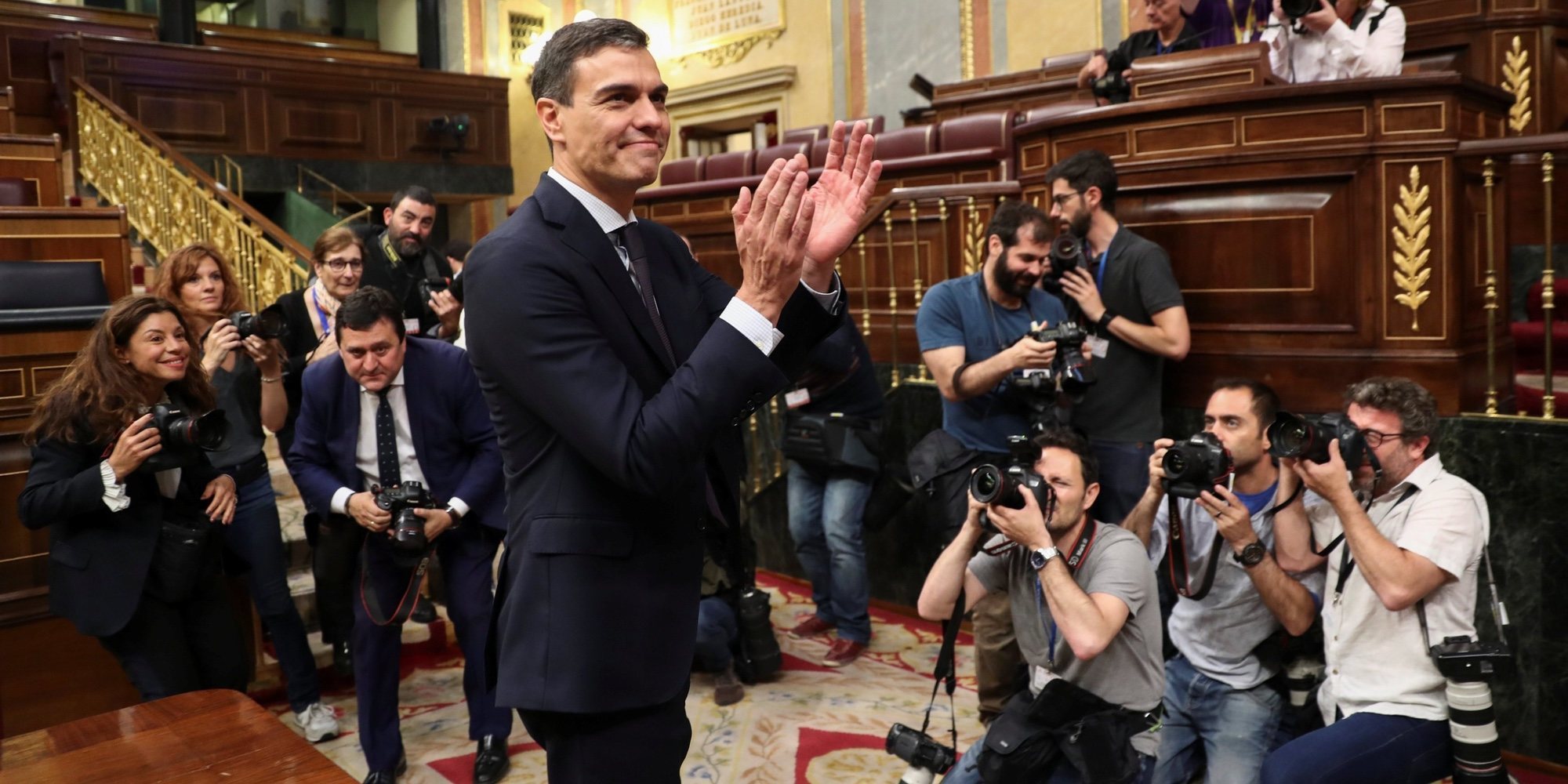 Lo que ha vivido Pedro Sánchez desde su dimisión como secretario general del PSOE hasta su llegada a La Moncloa