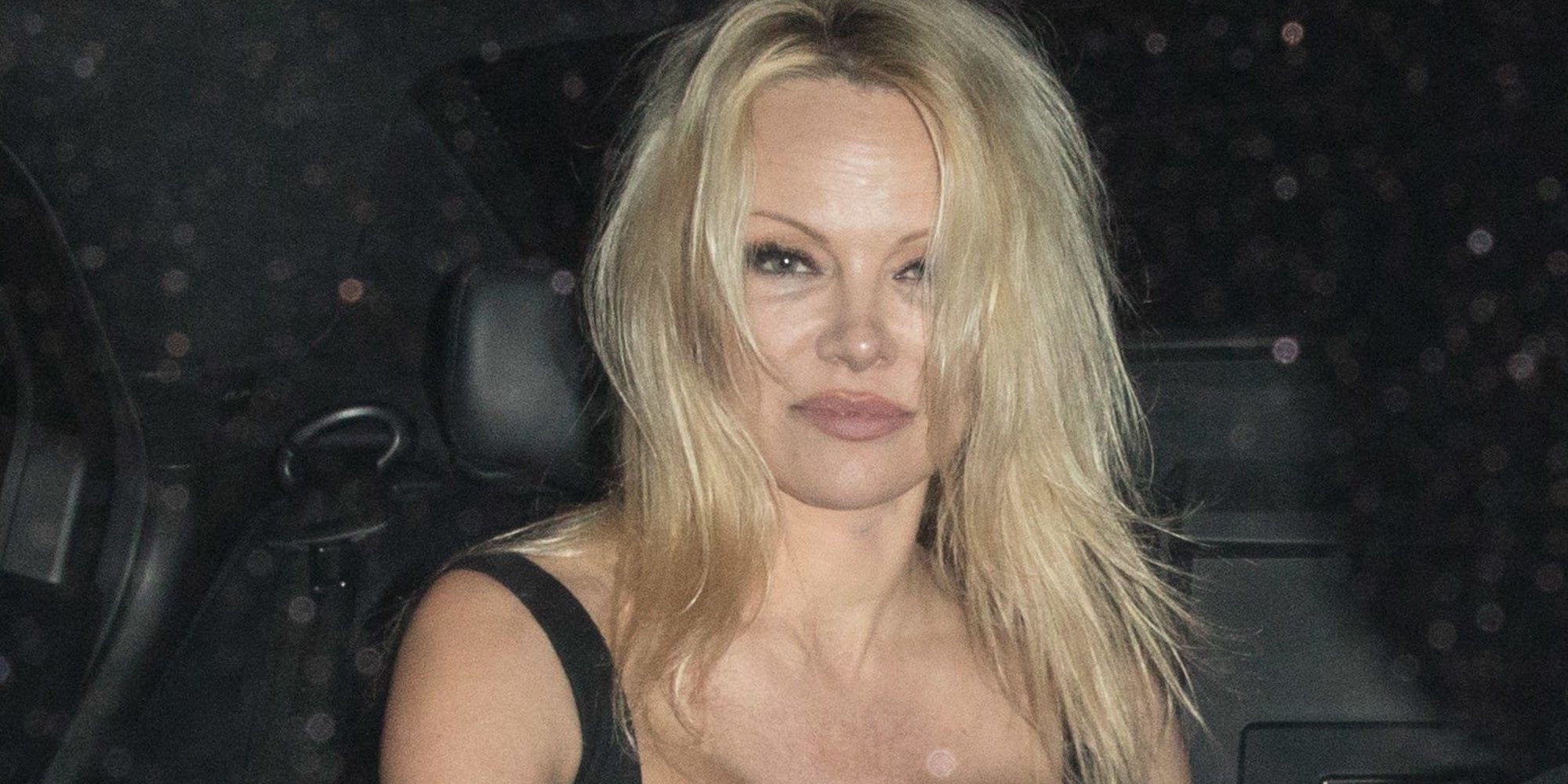 Pamela Anderson podría haberse comprometido con el futbolista Adil Rami