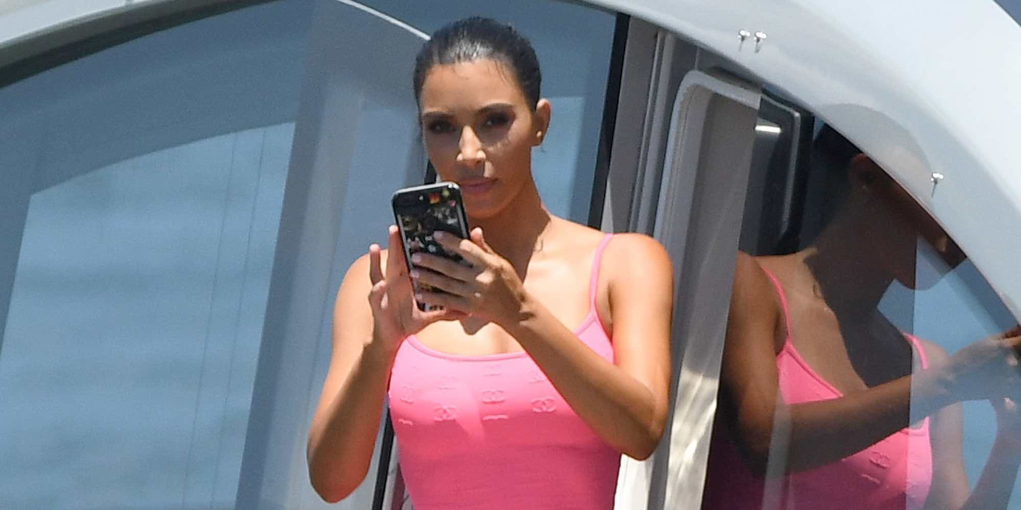 El cabreo de Kim Kardashian durante sus vacaciones en un lujoso yate en Miami