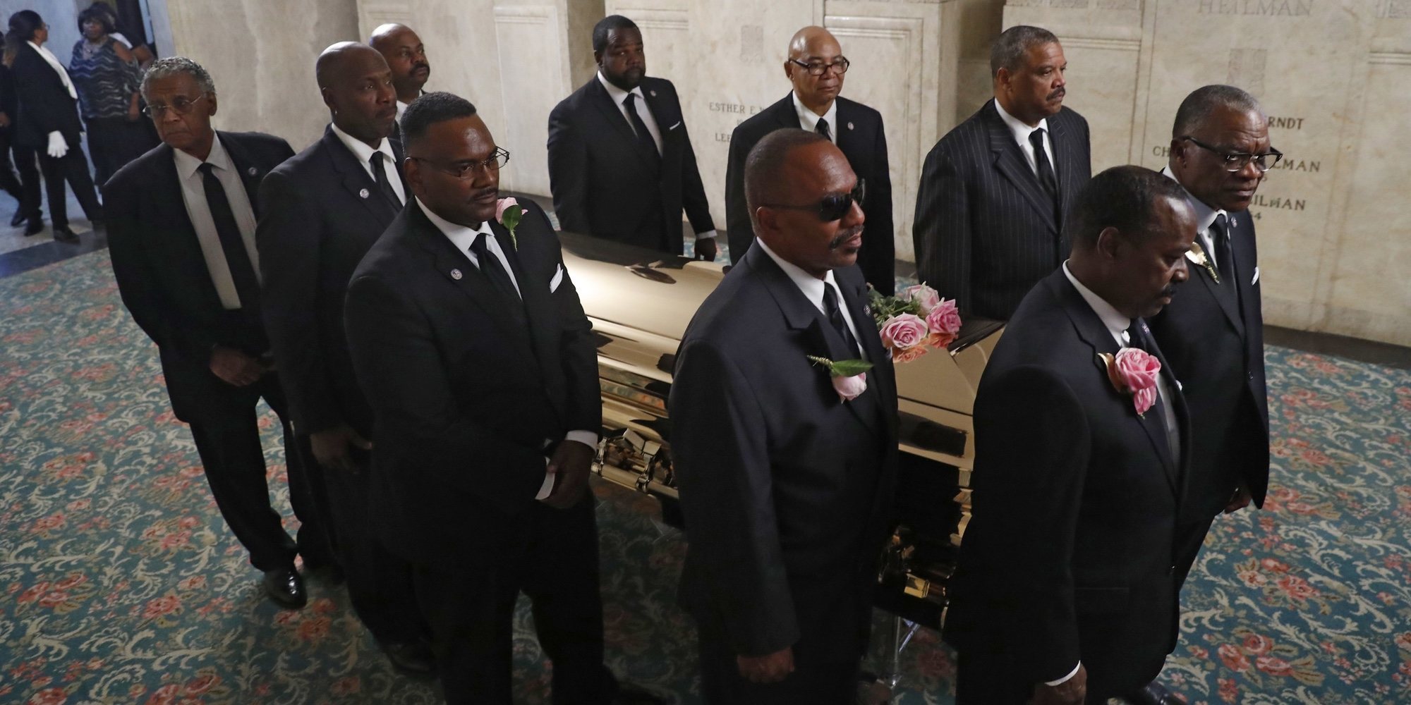 Stevie Wonder, Ariana Grande, Bill Clinton,...: Así ha sido el funeral de Aretha Franklin en Detroit