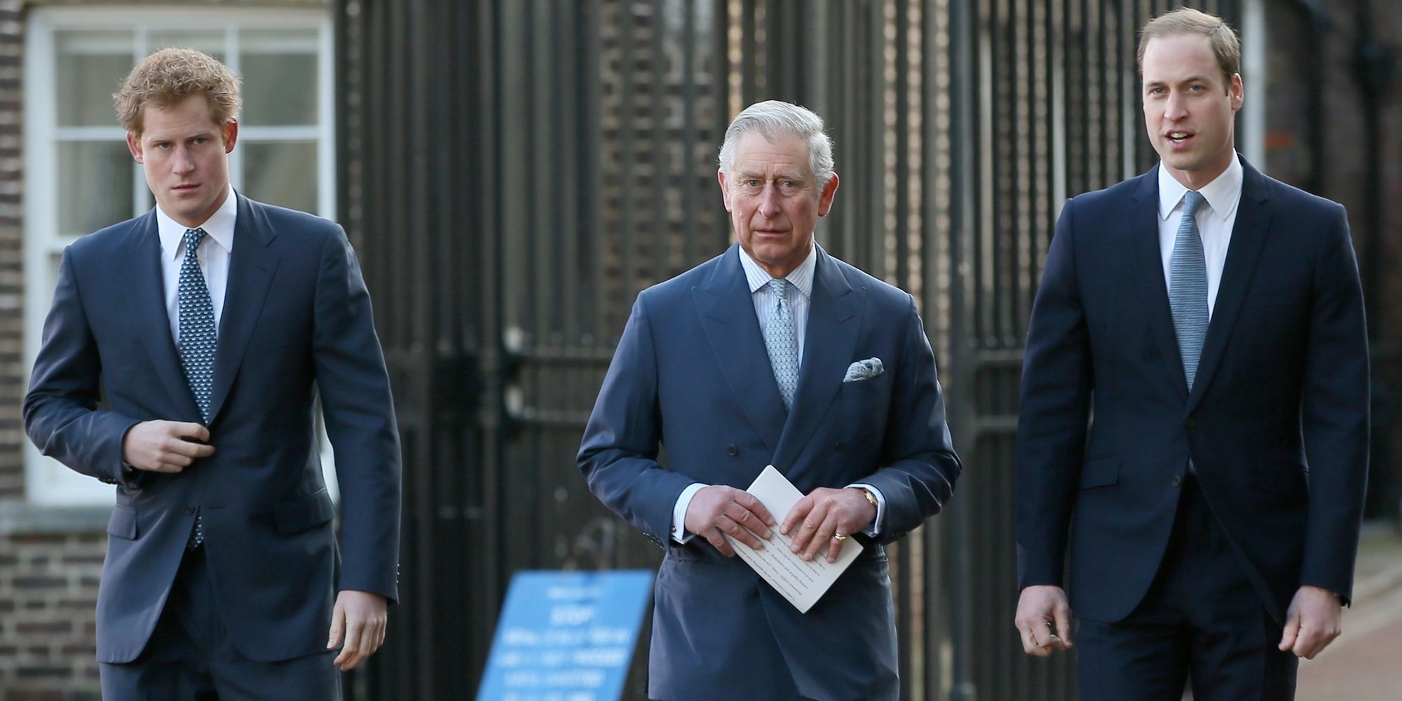 El Príncipe Carlos responde ante la humillación provocada ante el Príncipe Guillermo y el Príncipe Harry