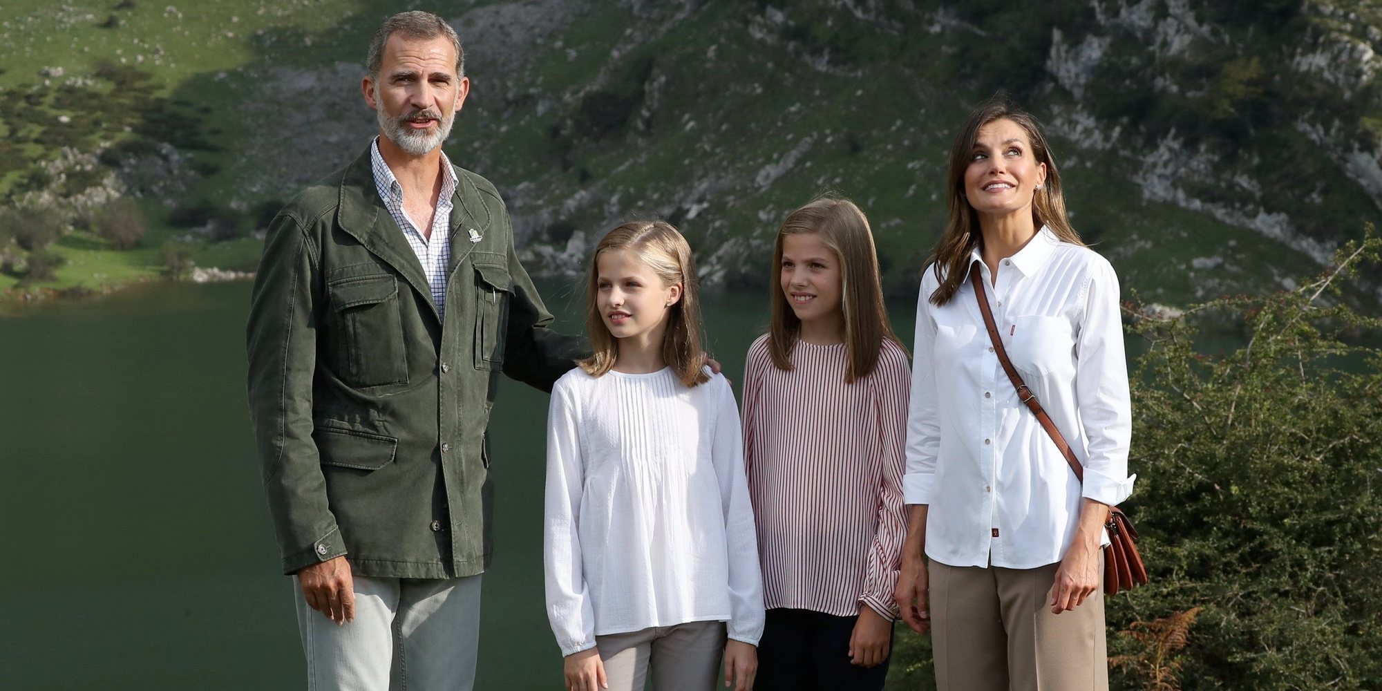 El momento más privado de la visita de los Reyes Felipe y Letizia, la Princesa Leonor y la Infanta Sofía a Covadonga