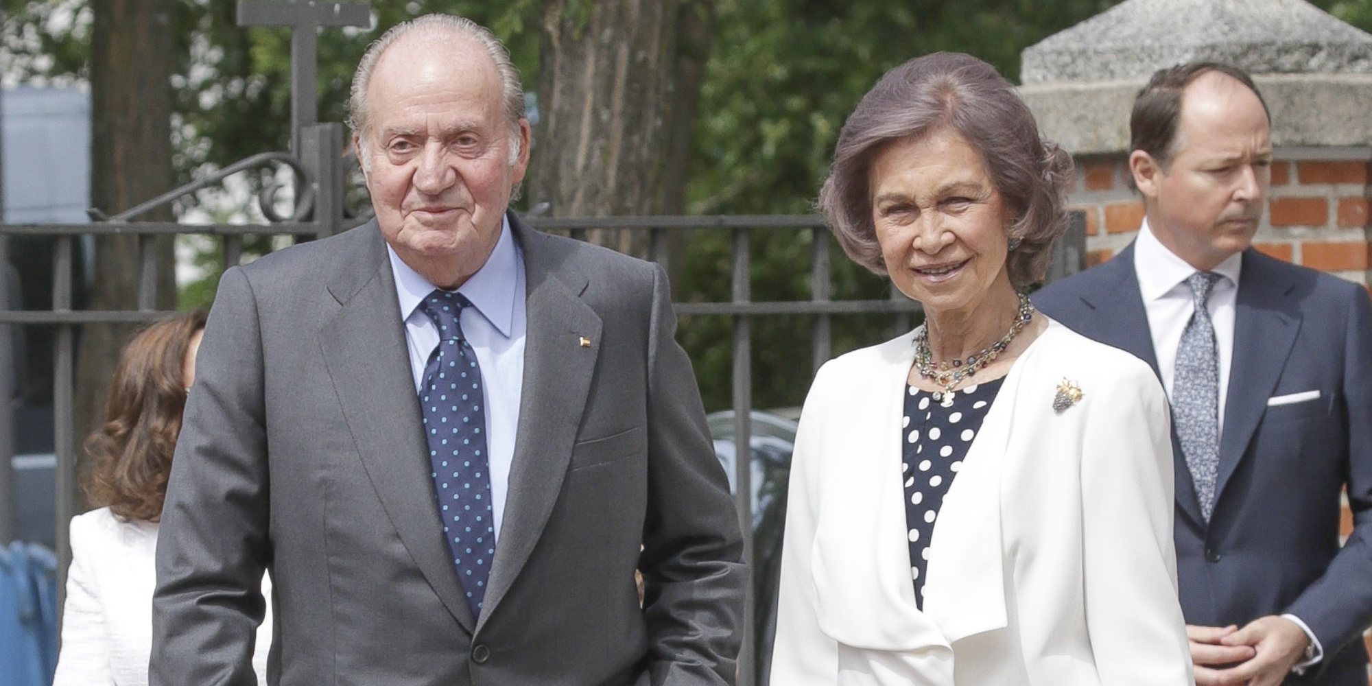 La Reina Sofía protagoniza el momento más incómodo en la boda del Duque de Huéscar para 'defender' al Rey Juan Carlos