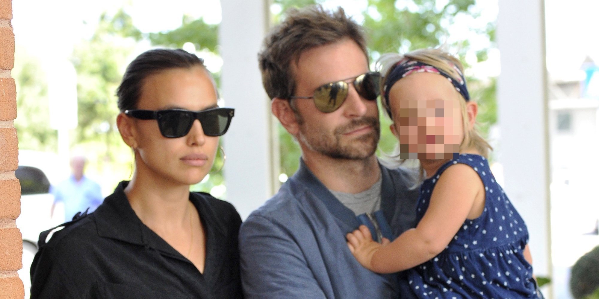 Bradley Cooper sorprende con su cambio de look durante un paseo en familia