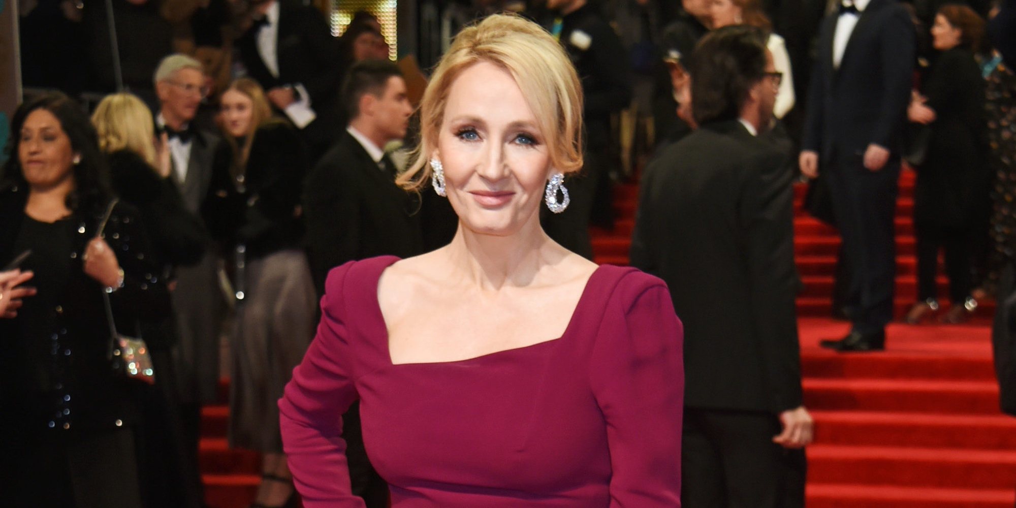 J.K. Rowling demanda a su exsecretaria por robo e incumplimiento de contrato