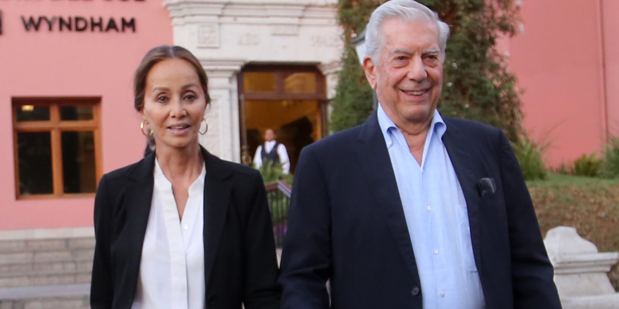 Mario Vargas Llosa e Isabel Preysler derrochan amor en su visita a Perú