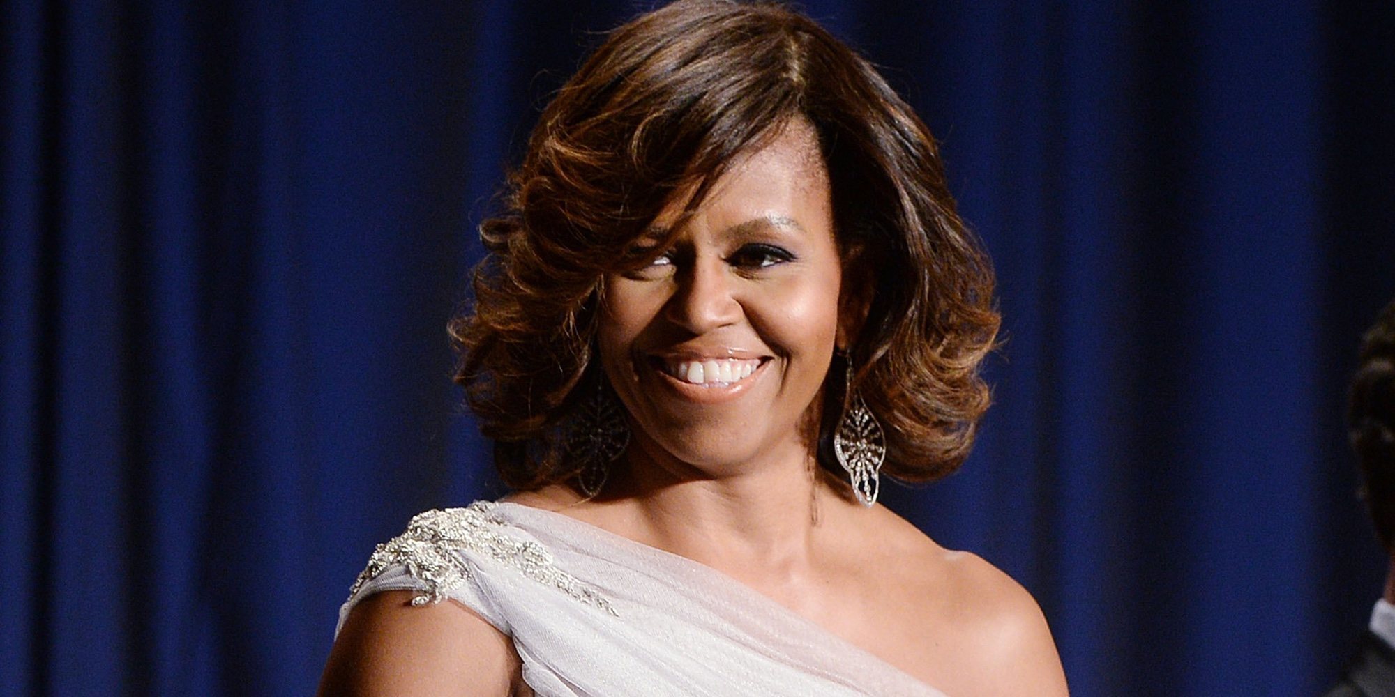 De la graduación de su hija a su primer beso con Obama: así es 'Becoming, el libro de Michelle Obama
