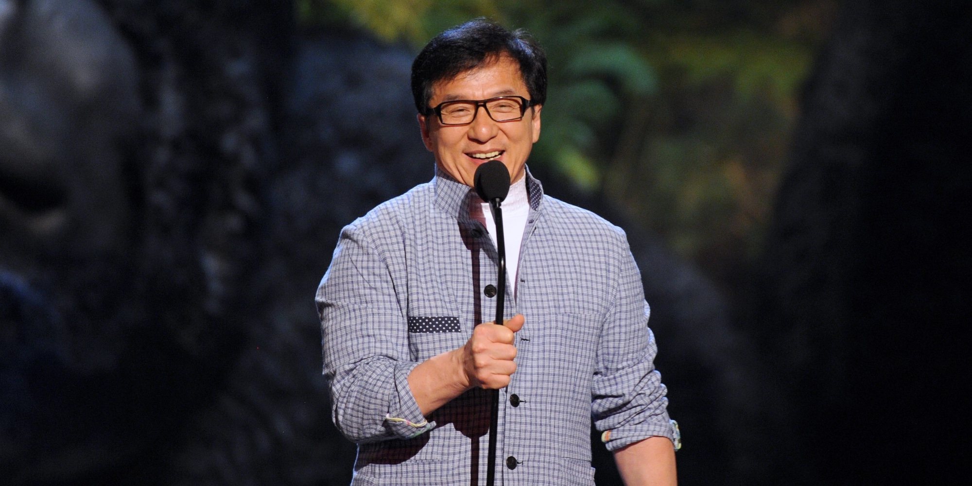 Jackie Chan admite en sus memorias el comportamiento vejatorio al que sometía a su mujer a diario