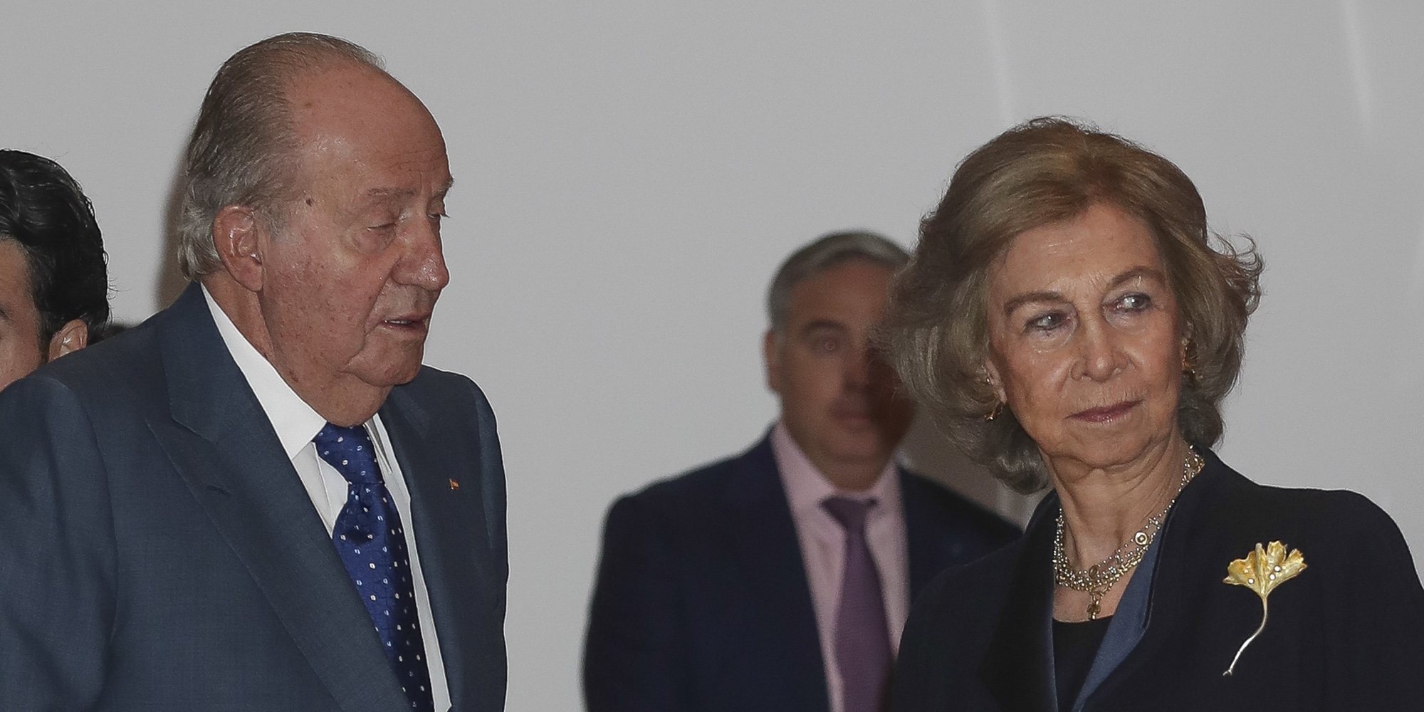 Los Reyes Juan Carlos y Sofía vuelven a unirse: de celebrar la Constitución a llorar una muerte
