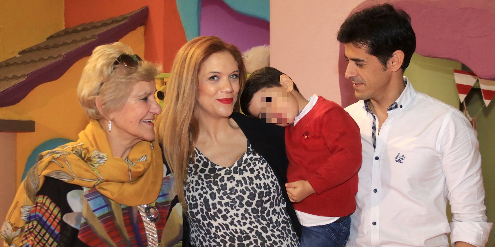 Víctor Janeiro y Beatriz Trapote celebran el cumpleaños de su hijo Víctor poco antes de dar a luz