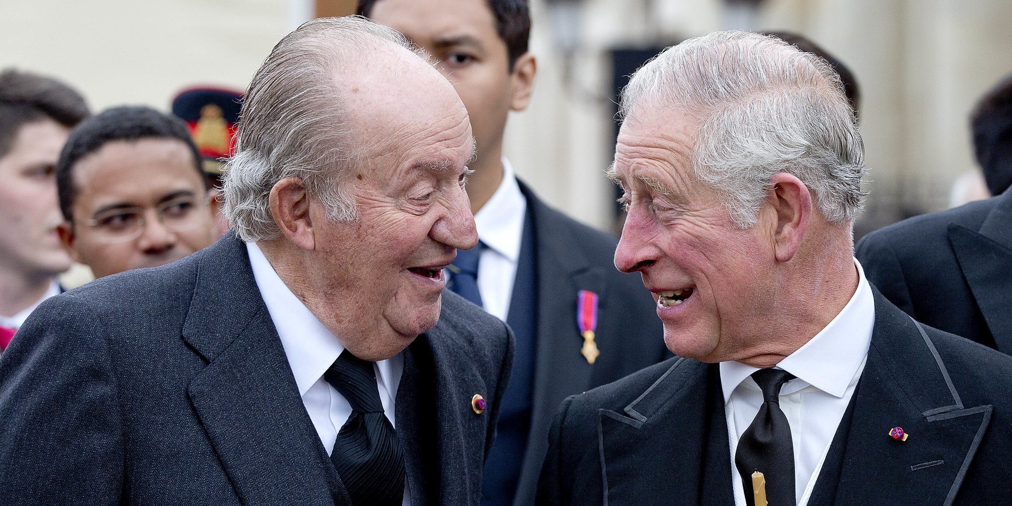 El Rey Juan Carlos, el Príncipe Carlos y otros royals infieles: de las 'amigas entrañables' al 'tampax-gate'