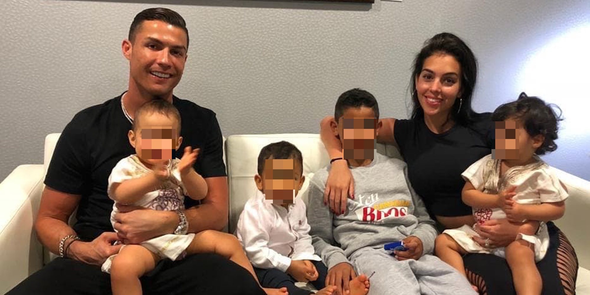 Cristiano Ronaldo y Georgina Rodríguez se reencuentran con sus hijos pequeños tras sus vacaciones navideñas