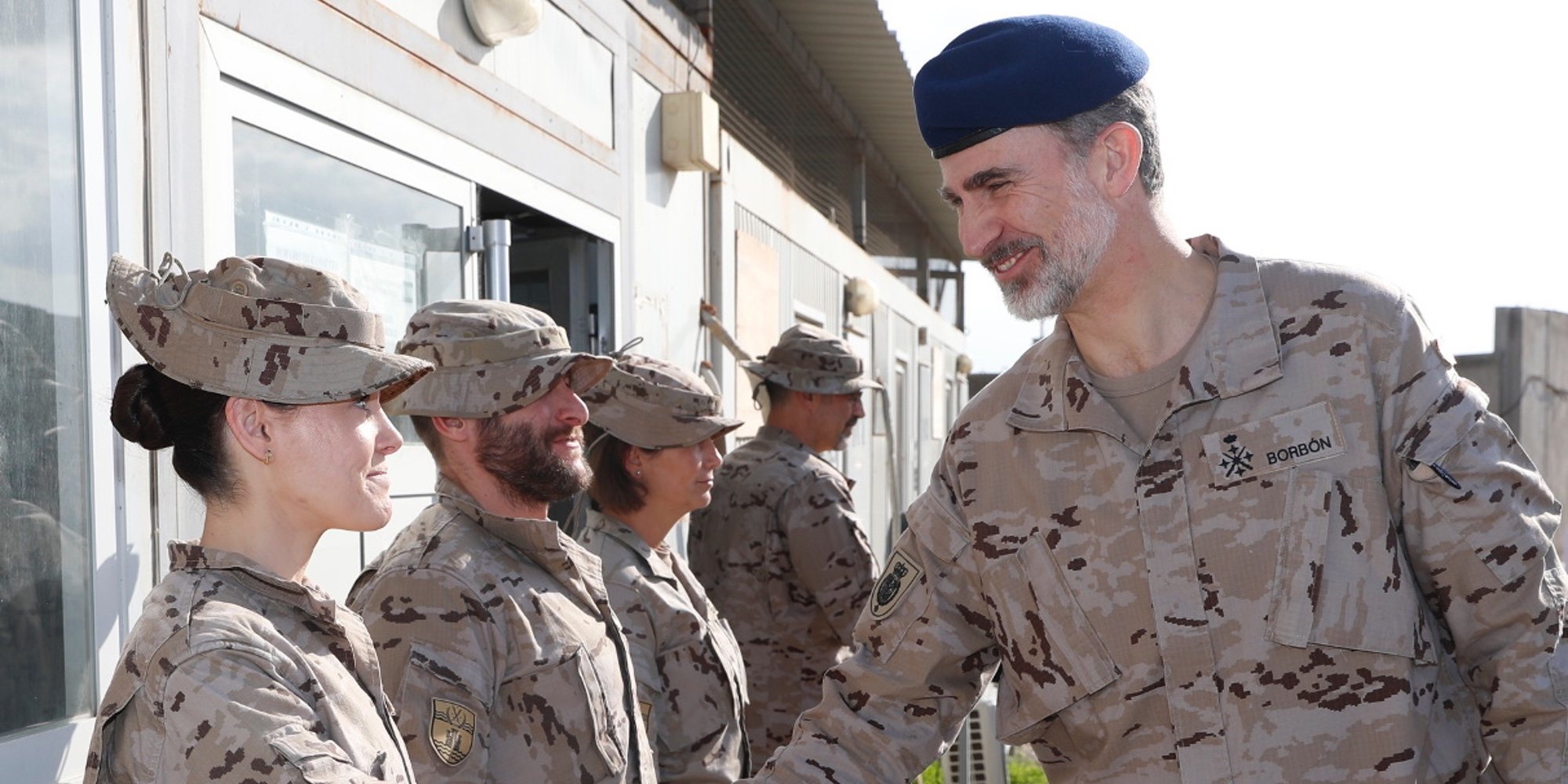 El Rey Felipe VI celebra su 51 cumpleaños visitando a las tropas españolas en Irak