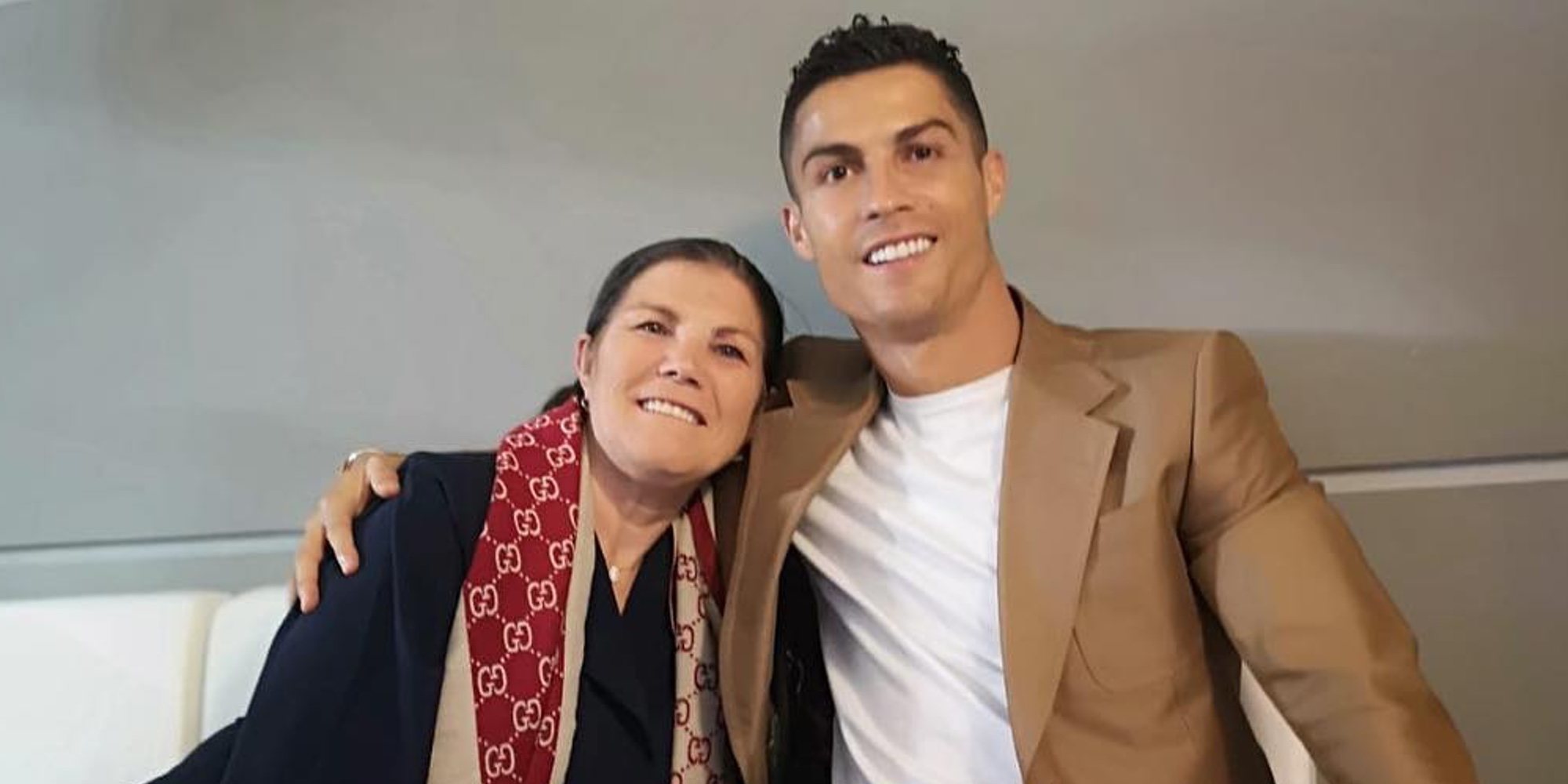 La madre de Cristiano Ronaldo da la cara por su hijo: "Ella no fue al hotel para jugar a las cartas"