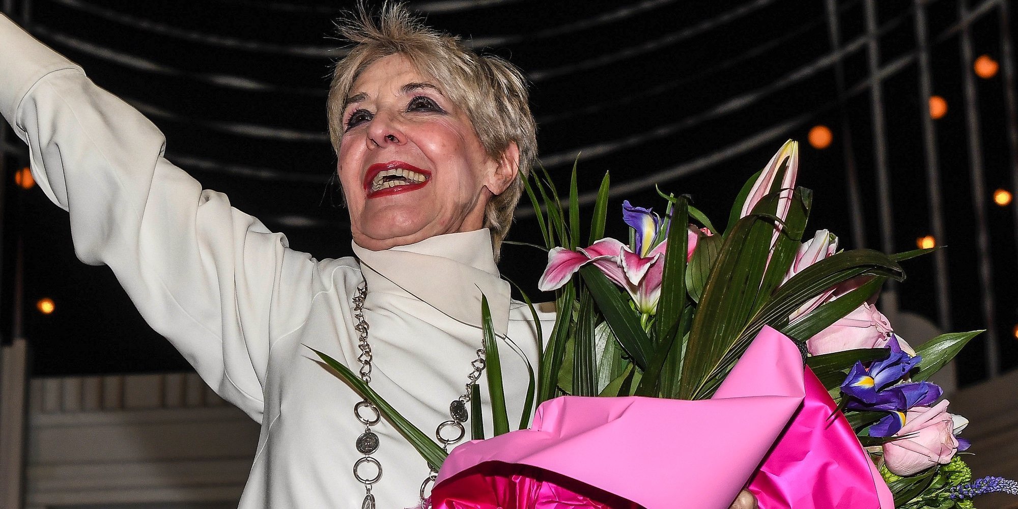Concha Velasco, emocionada al recibir el primer Premio Teatro Málaga en 'El funeral'