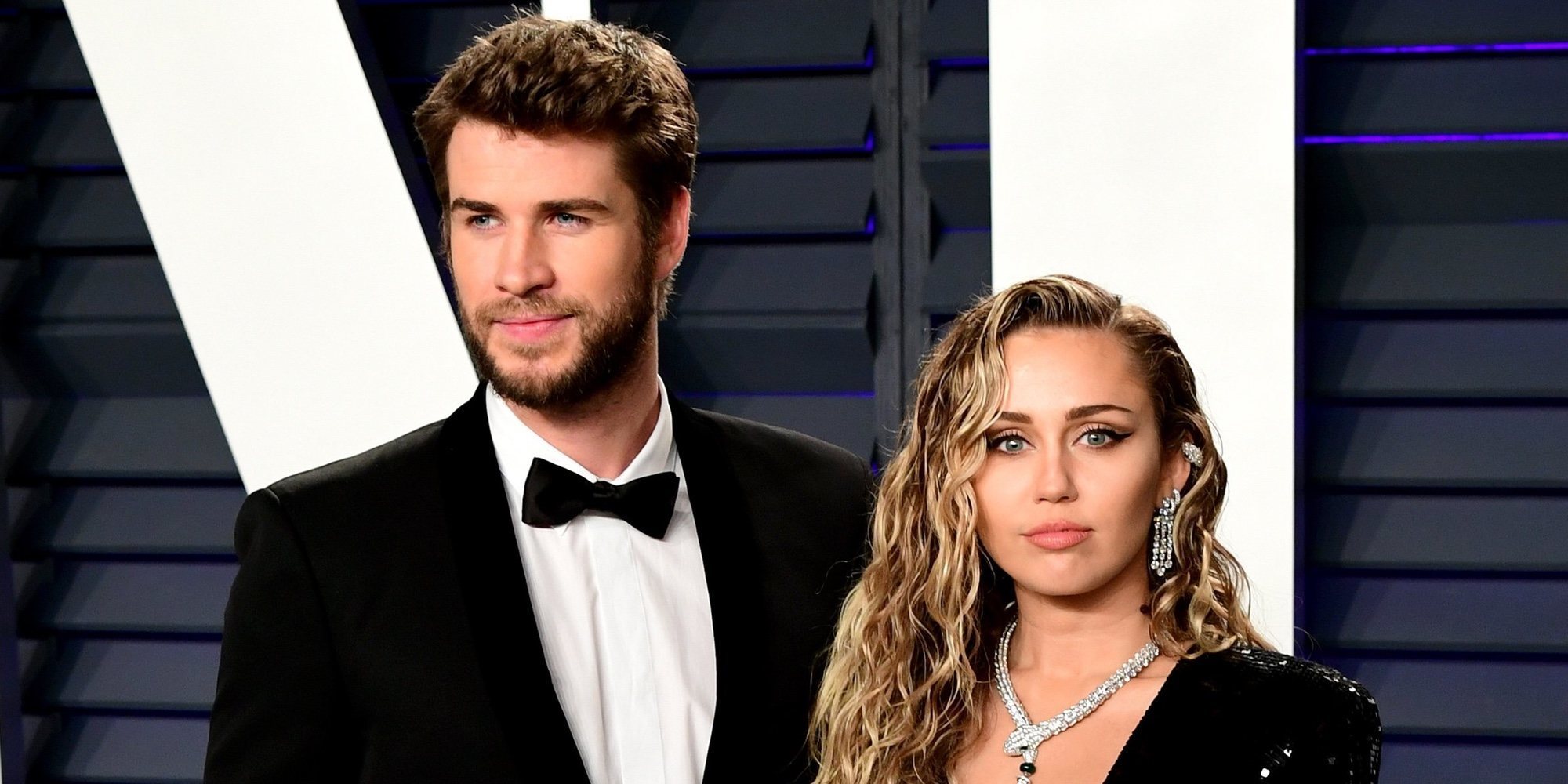 Miley Cyrus y Liam Hemsworth posan en su primera alfombra roja en los Premios Oscar 2019 tras casarse